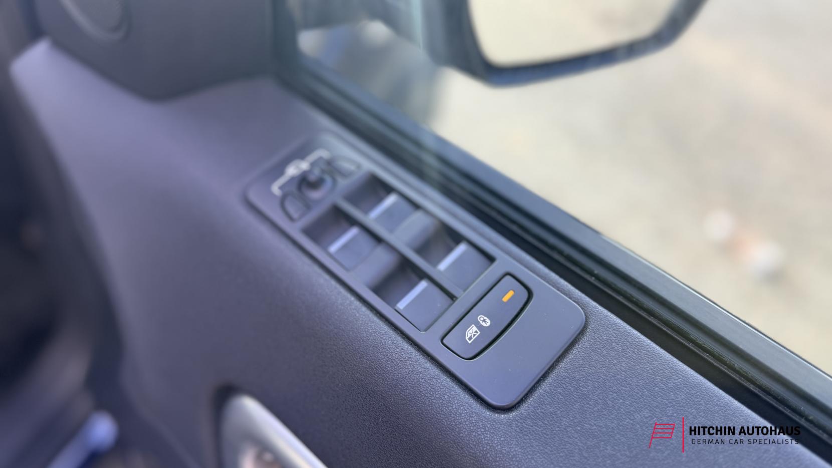 Land Rover Discovery Sport 2.0 TD4 SE Tech SUV 5dr Diesel Auto 4WD Euro 6 (s/s) (180 ps)