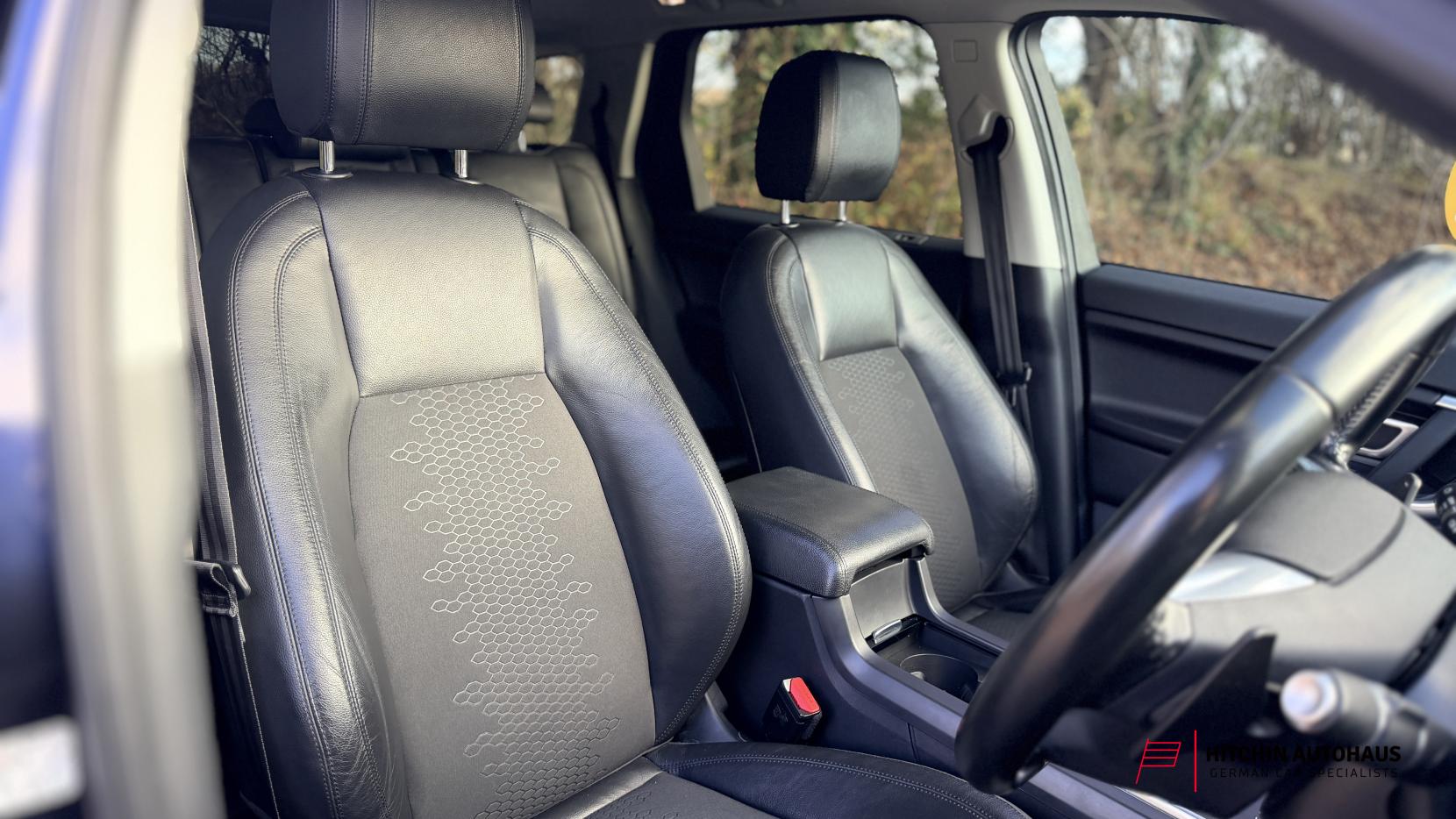 Land Rover Discovery Sport 2.0 TD4 SE Tech SUV 5dr Diesel Auto 4WD Euro 6 (s/s) (180 ps)