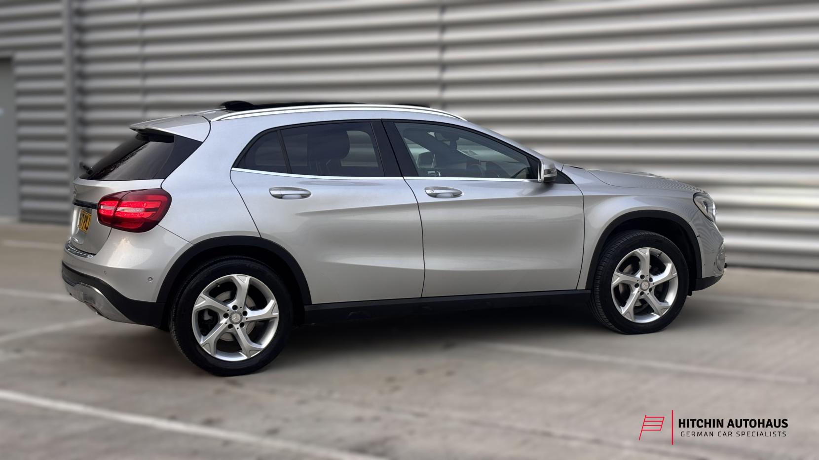 Mercedes-Benz GLA 2.1 GLA200d Sport (Premium Plus) SUV 5dr Diesel 7G-DCT Euro 6 (s/s) (136 ps)