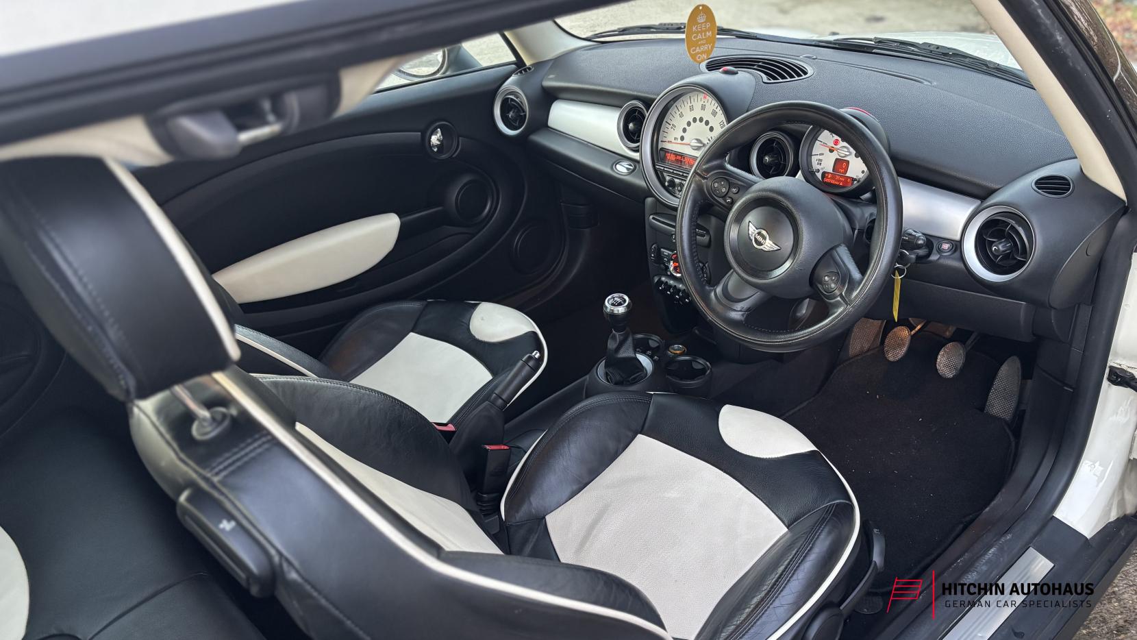 MINI Clubman 1.6 Cooper Estate 5dr Petrol Manual Euro 5 (s/s) (122 ps)