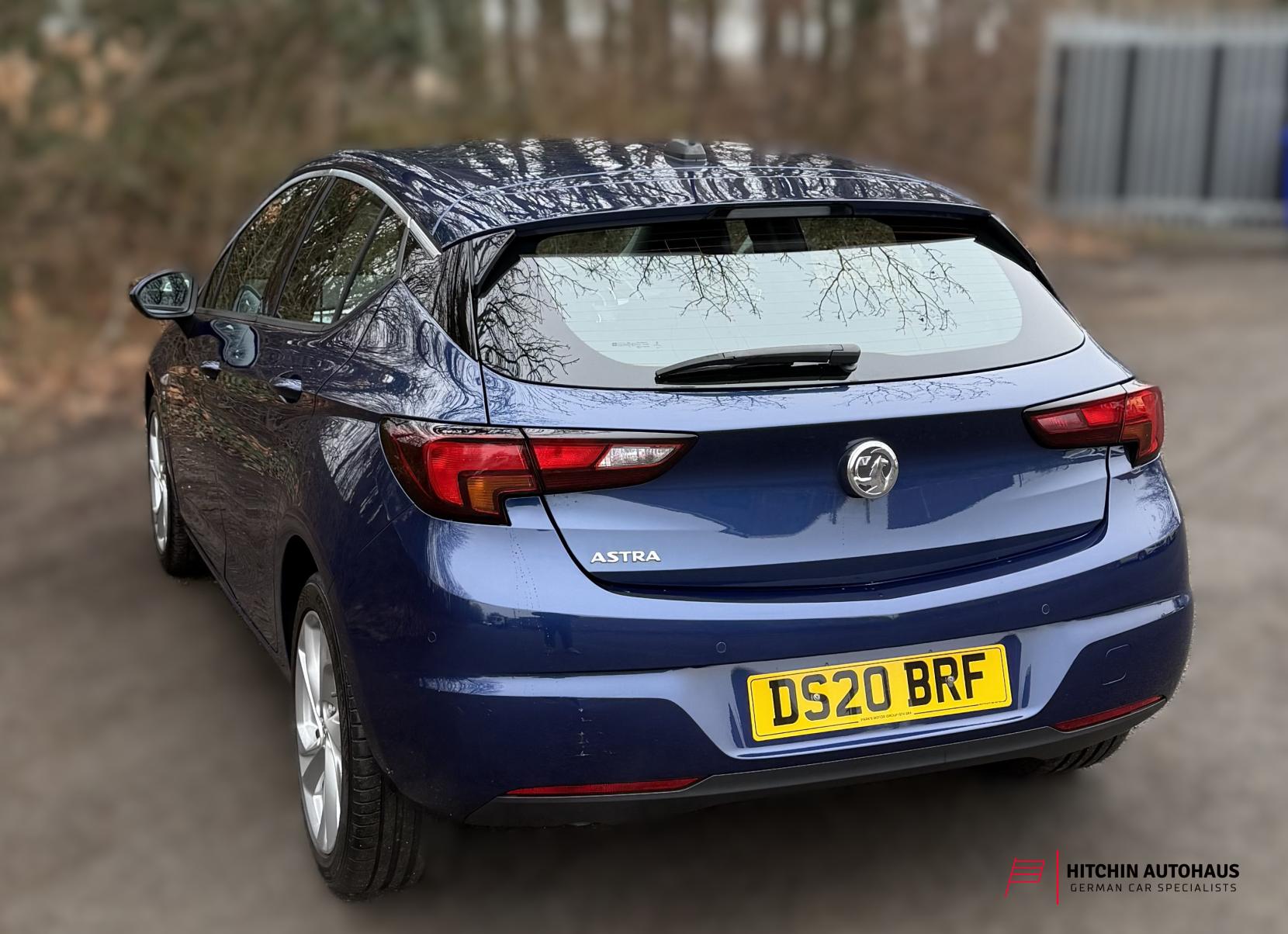 Vauxhall Astra 1.2 Turbo SRi Nav Hatchback 5dr Petrol Manual Euro 6 (s/s) (110 ps)