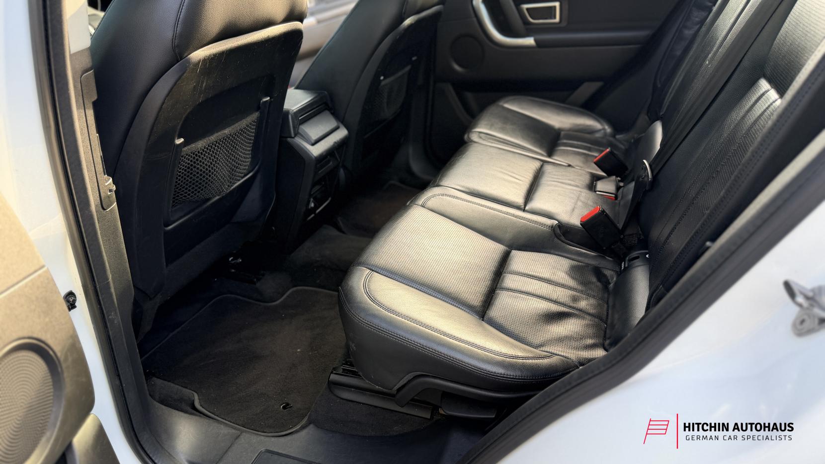 Land Rover Discovery Sport 2.0 TD4 HSE Black SUV 5dr Diesel Auto 4WD Euro 6 (s/s) (180 ps)