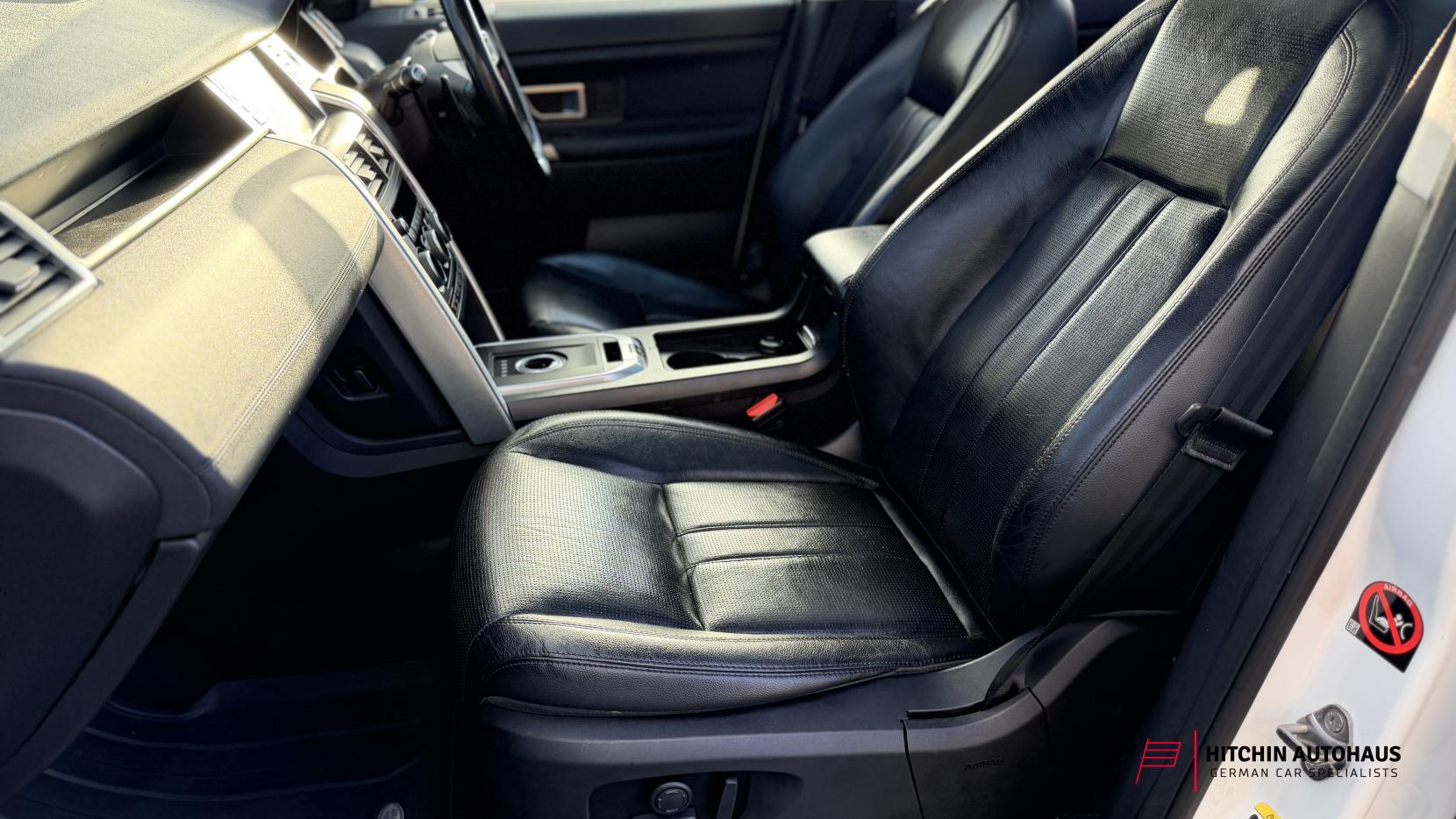 Land Rover Discovery Sport 2.0 TD4 HSE Black SUV 5dr Diesel Auto 4WD Euro 6 (s/s) (180 ps)