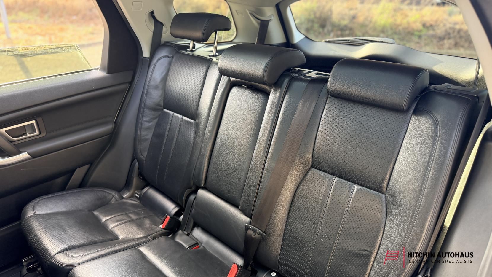 Land Rover Discovery Sport 2.0 TD4 HSE Black SUV 5dr Diesel Auto 4WD Euro 6 (s/s) (180 ps)