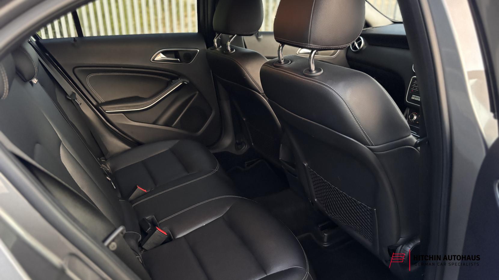 Mercedes-Benz A Class 1.6 A180 SE (Executive) Hatchback 5dr Petrol 7G-DCT Euro 6 (s/s) (122 ps)