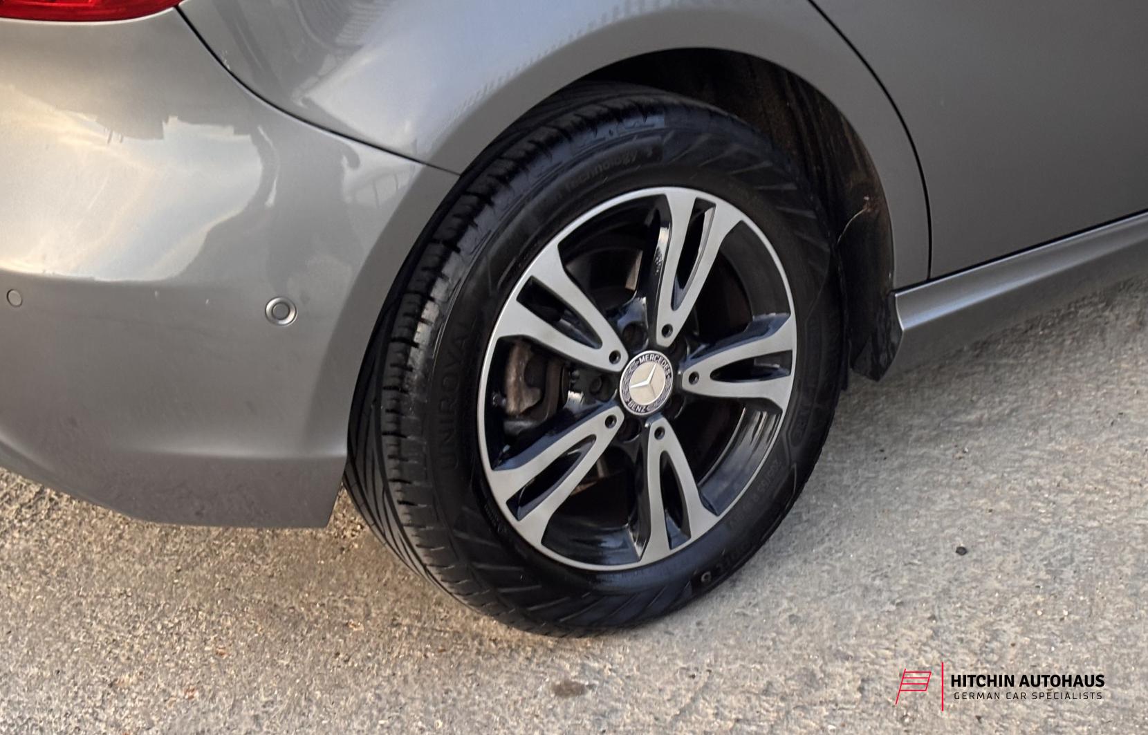 Mercedes-Benz A Class 1.6 A180 SE (Executive) Hatchback 5dr Petrol 7G-DCT Euro 6 (s/s) (122 ps)
