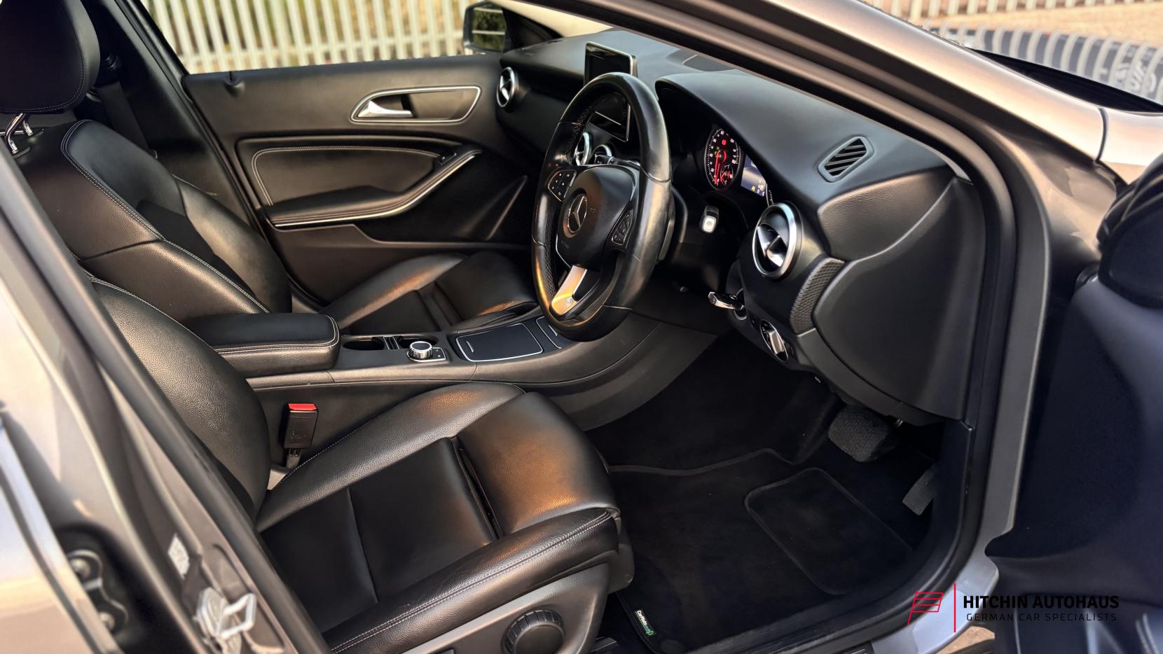 Mercedes-Benz A Class 1.6 A180 SE (Executive) Hatchback 5dr Petrol 7G-DCT Euro 6 (s/s) (122 ps)