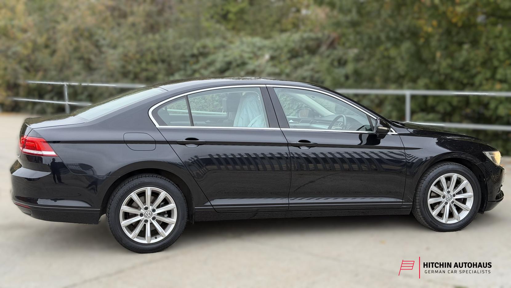 Volkswagen Passat 1.6 TDI BlueMotion Tech SE Saloon 4dr Diesel Manual Euro 6 (s/s) (120 ps)
