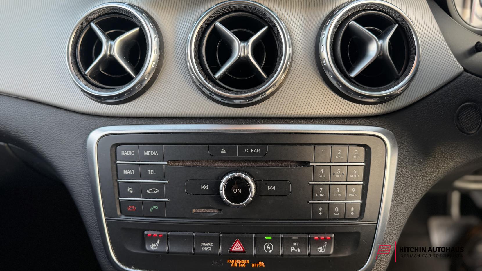 Mercedes-Benz GLA 2.1 GLA200d Sport (Executive) SUV 5dr Diesel 7G-DCT Euro 6 (s/s) (136 ps)