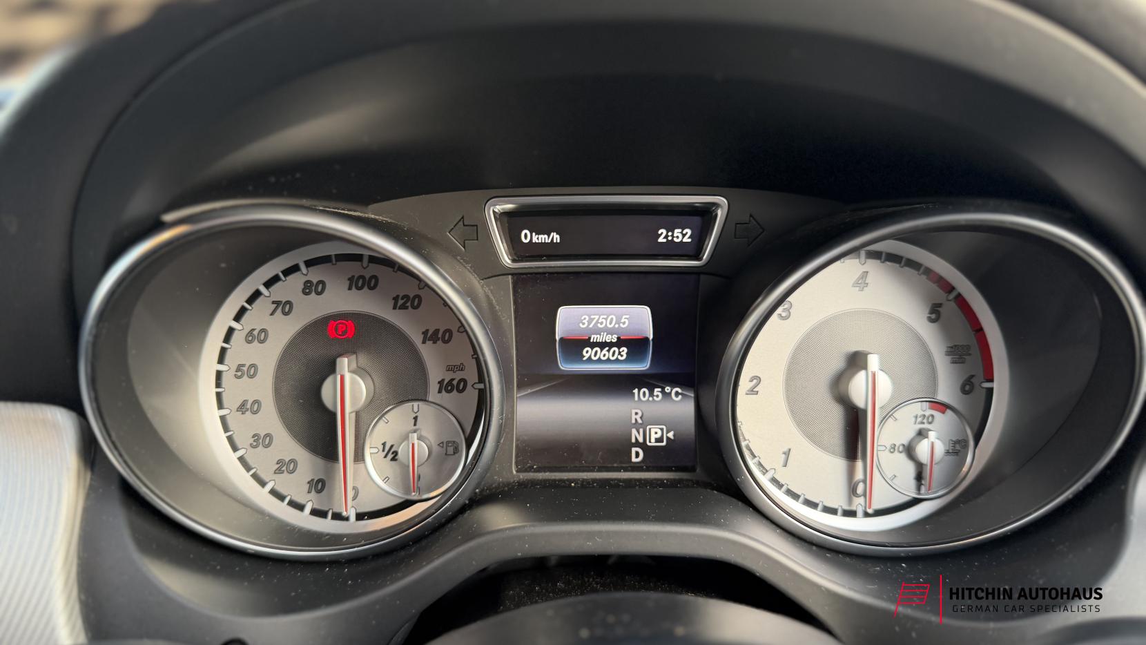 Mercedes-Benz GLA 2.1 GLA200d Sport (Executive) SUV 5dr Diesel 7G-DCT Euro 6 (s/s) (136 ps)