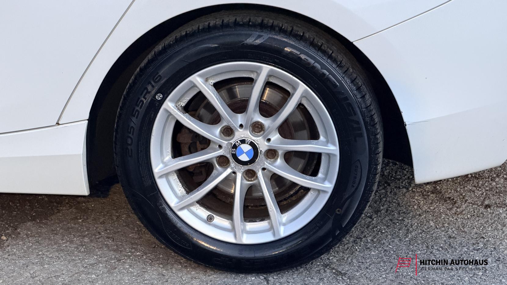 BMW 1 Series 1.6 116d ED EfficientDynamics Hatchback 5dr Diesel Manual Euro 5 (s/s) (116 ps)