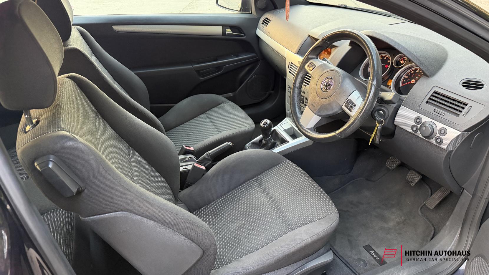 Vauxhall Astra 1.6i 16v SXi Sport Hatch 3dr Petrol Manual (155 g/km, 113 bhp)